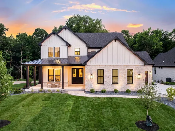 N66W21277 Sagebrush DRIVE, Menomonee Falls, WI 53051