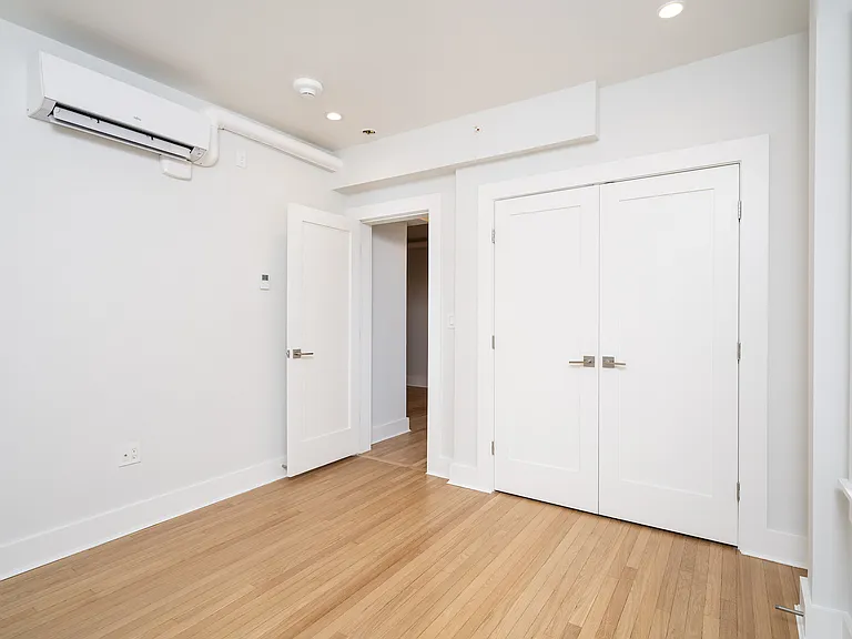 17 Forest St #4 — Photo 6