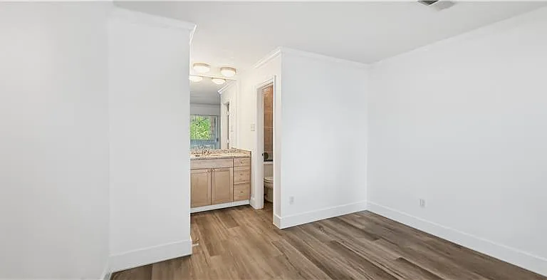 3707 Miles St #9 — Photo 4