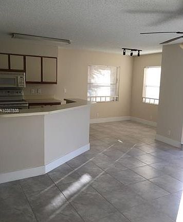 3rd image of 9999 Summerbreeze Dr APT 402