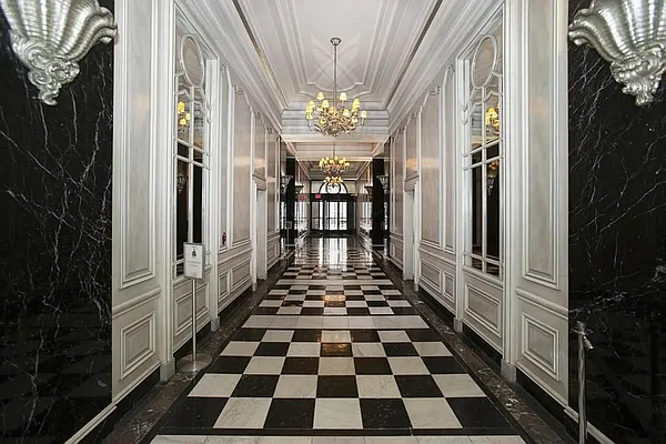 Sold by Corcoran | media 22