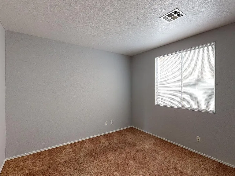 377 Ravensmere Ave — Photo 22