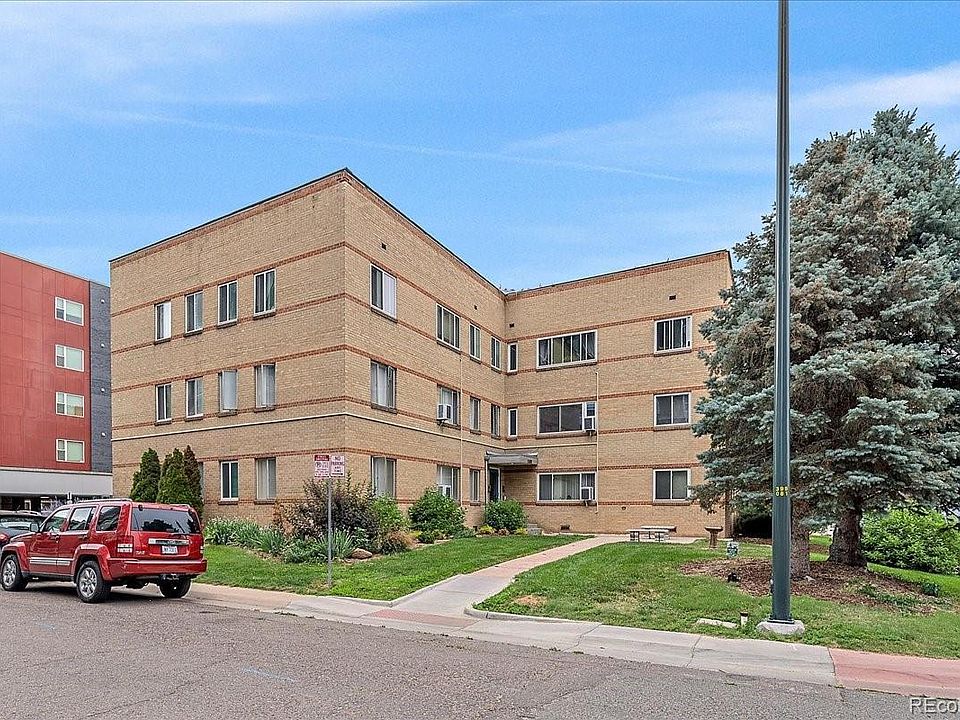 1st image of 1101 N Bellaire St APT 304