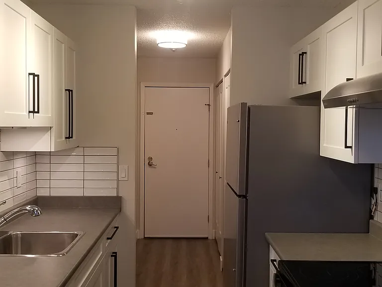 165 Edmonton Ave — Photo 18