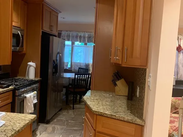 (undisclosed Address), Brooklyn, NY 11234