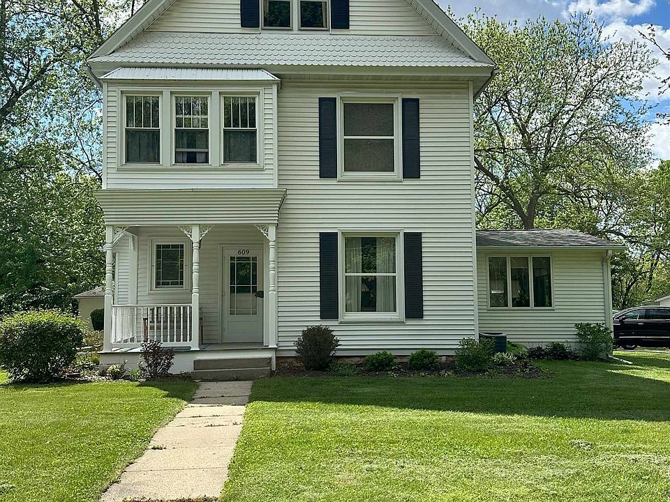 2nd image of 609 N Orange St