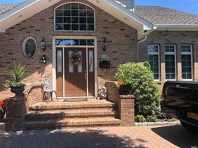 1st image of 456 Salisbury Park Dr