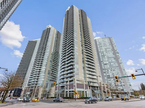 13688 100th Ave #2109, Surrey, BC V3T 0G5