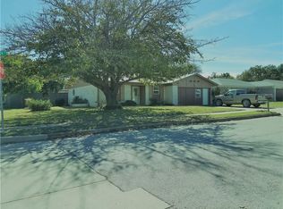 1101 Patrick St, Crowley, TX 76036