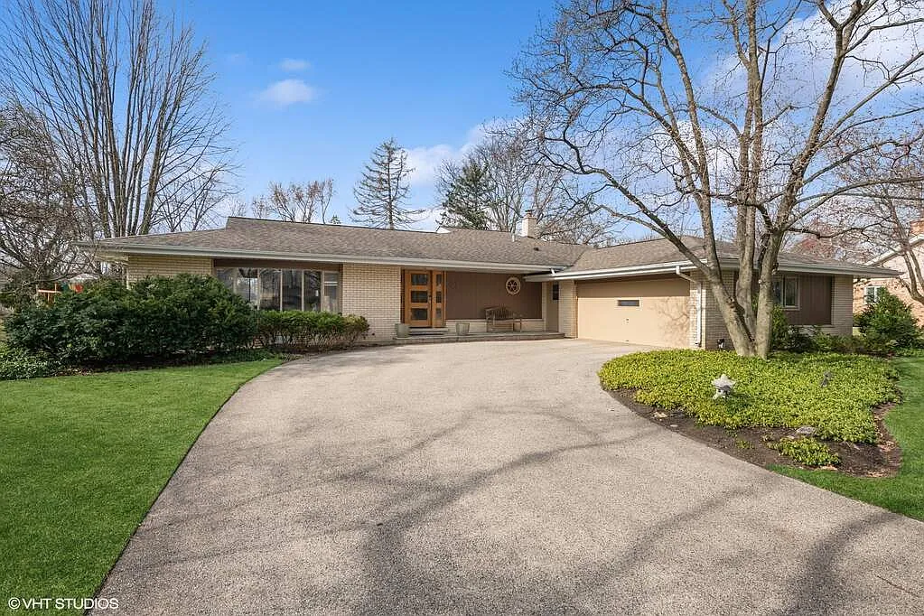 1262 Mount Vernon Ter photo 1