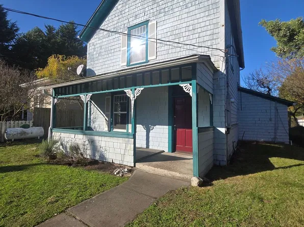 1042 Blaine St, Port Townsend, WA 98368