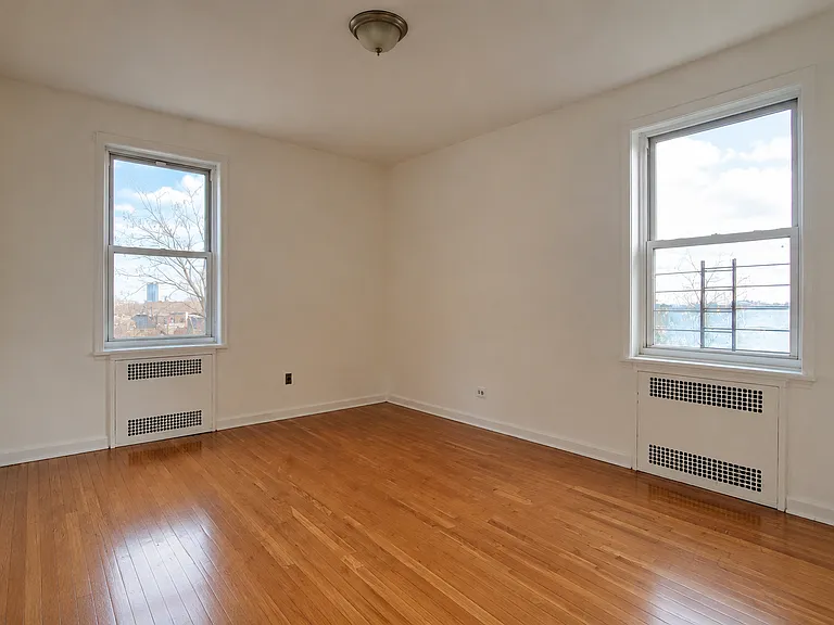 515 Avenue I #101 — Photo 10