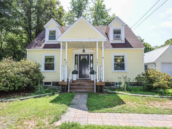 21 N Mast Street, Goffstown, NH 03045