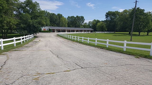 1st image of 26671 N Us Highway 12