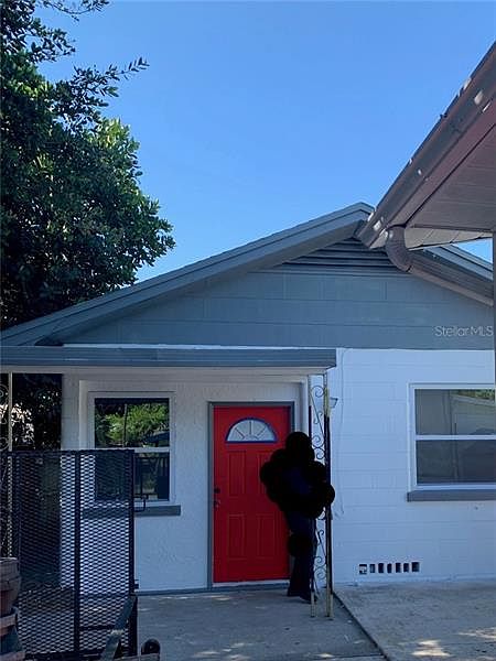 1st image of 413 E Floribraska Ave #B