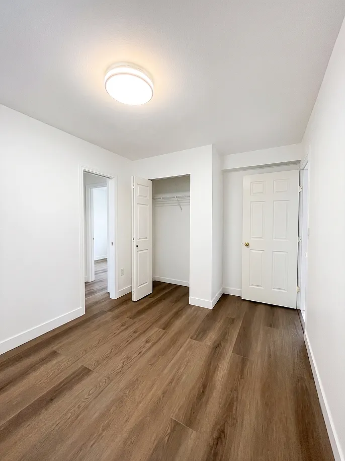 2 bed, 800 sqft, $1,800 — Photo 2