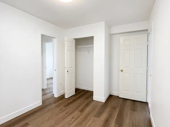8362 13th Ave, Burnaby, BC