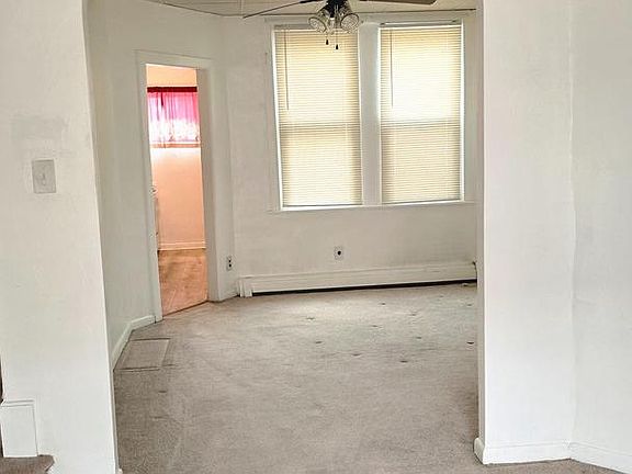 5th image of 174 W Raymond St