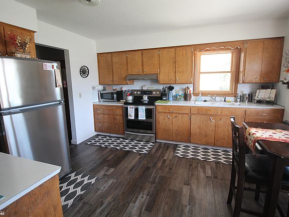 4th image of 901 S 18th St
