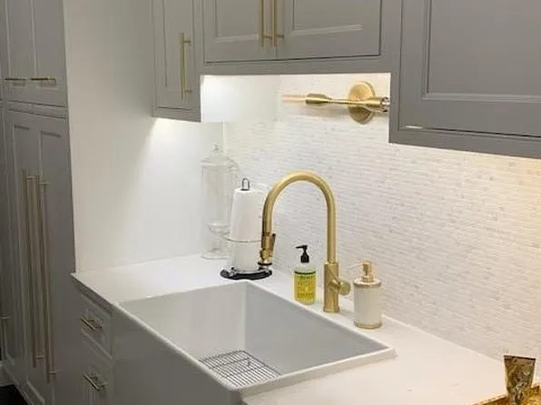 451 Clinton Avenue image 12 of 18