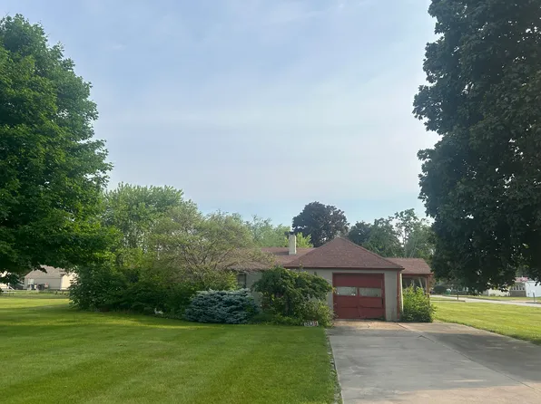 309 E 18th St, La Porte, IN 46350