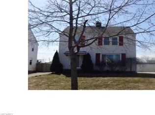 8615 Beech Ave, Brooklyn, OH