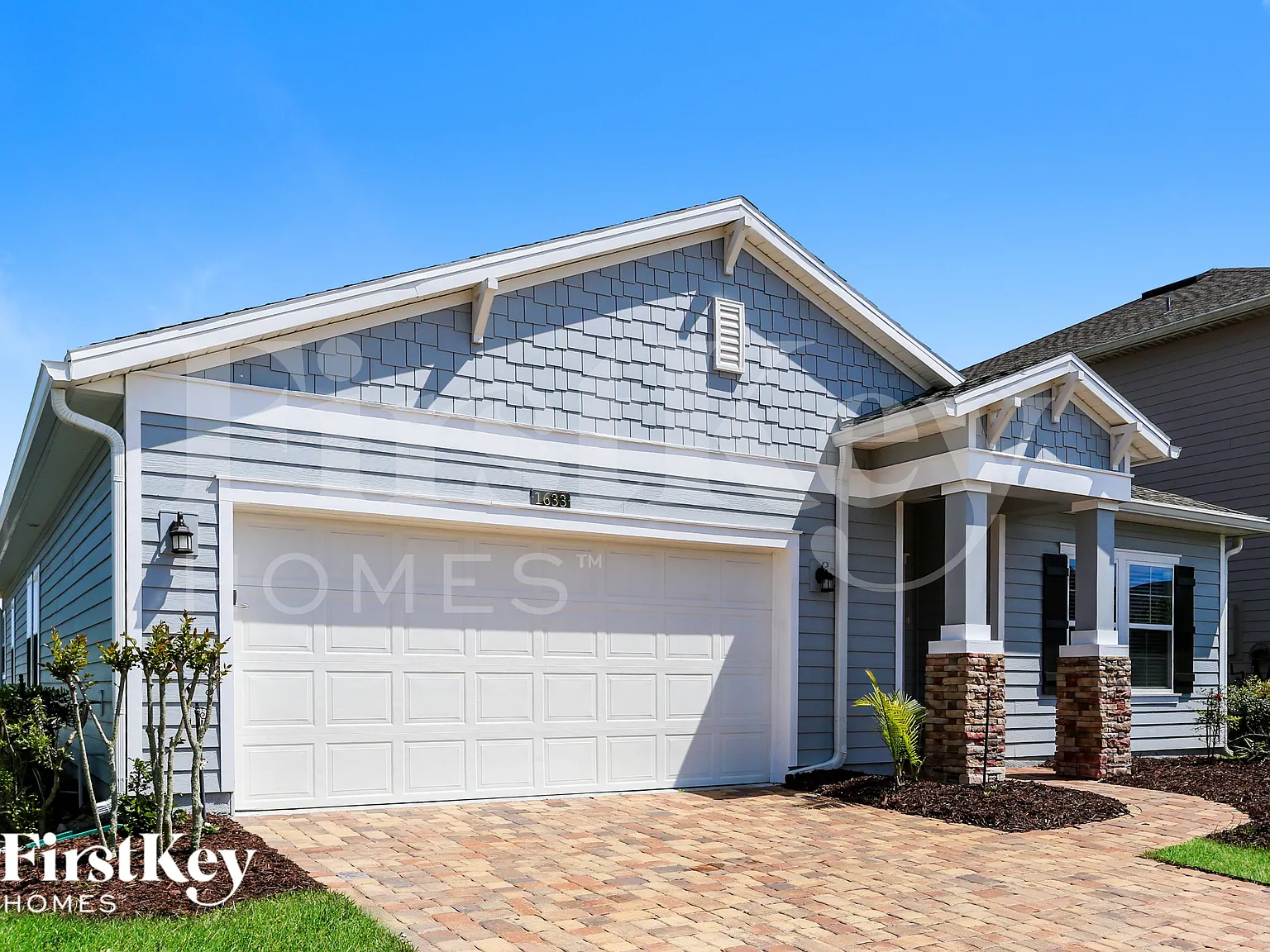 3 bed, 2.0 bath, 2126 sqft, $2,820 — Photo 2