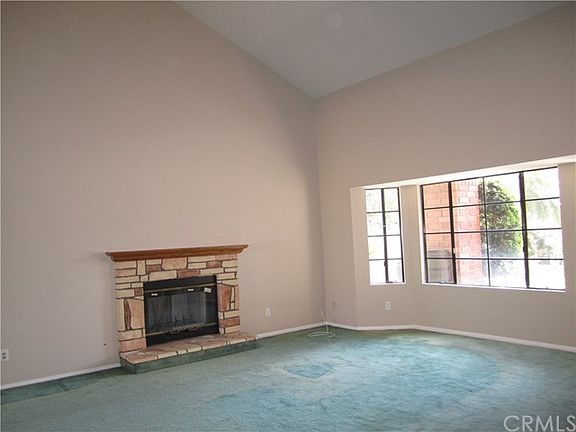 5th image of 18900 Presley Cir