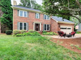 8610 Birch Hollow Dr, Roswell, GA 30076