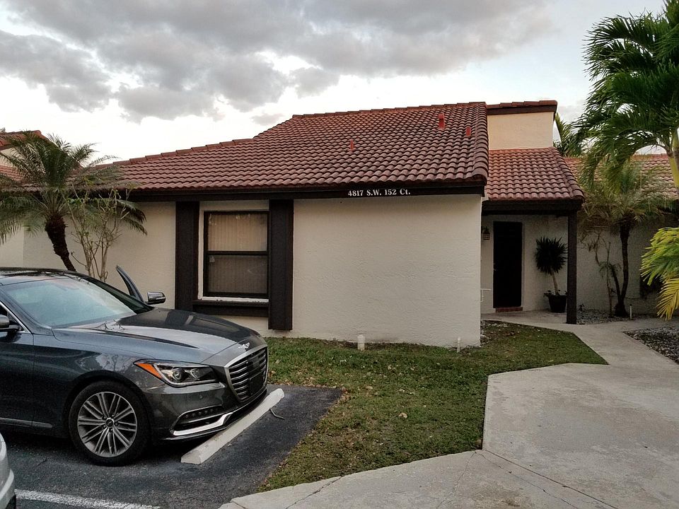CORNER UNIT & PARKING SPACE