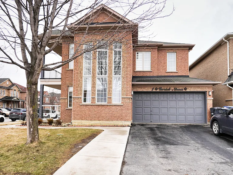 1 Pape Dr — Photo 1