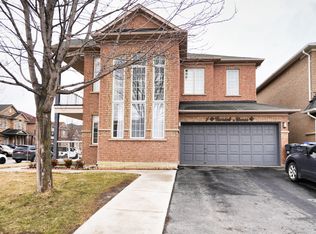 1 Pape Dr, Brampton, ON L6R 0G4