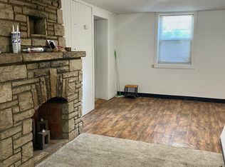 336 N 15th St #3, Manhattan, KS 66502