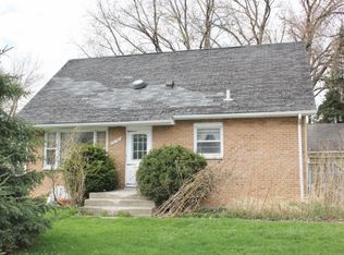 3136 21st St, North Chicago, IL 60064