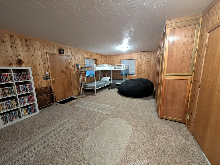 7312 E Evans Creek Rd — Photo 28