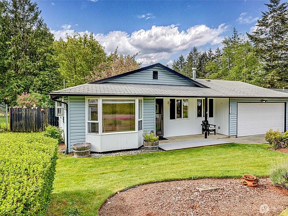 3rd image of 2675 NE Athens Way