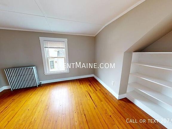 3rd image of 28 Pleasant St #4
