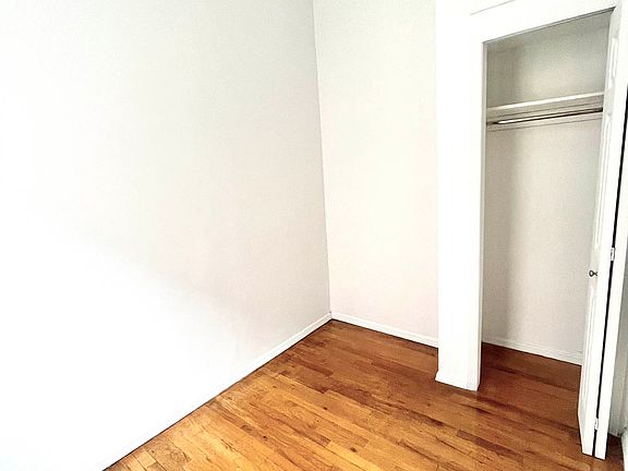 3rd image of 240 E 9th St APT 3