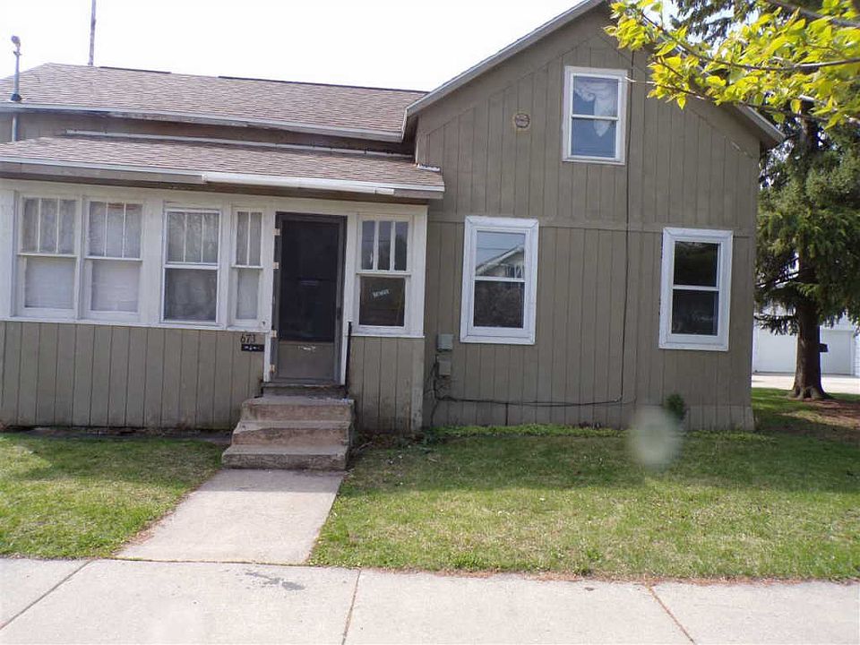 2nd image of 673 W 5th Ave