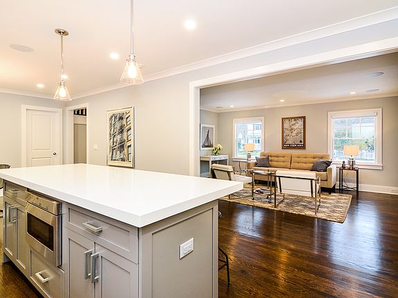 5th image of 22 Orsini Dr