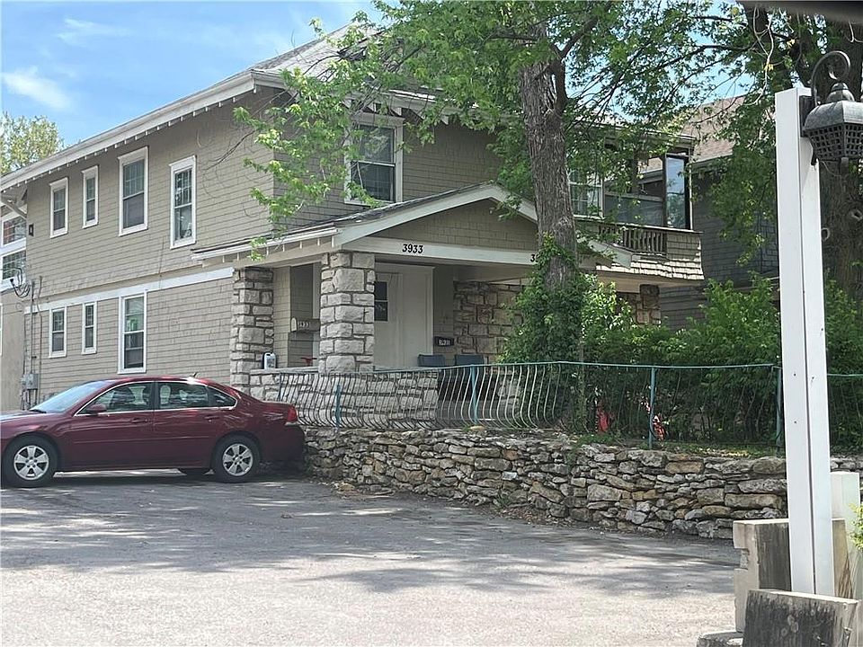 2nd image of 3935 Troost Ave