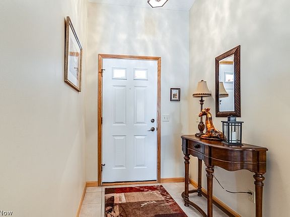 2nd image of 3084 Somerset Dr
