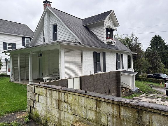 2nd image of 106 Krider St