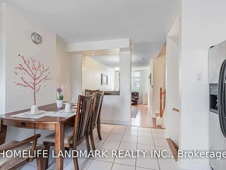 66K Finch Ave W — Photo 5