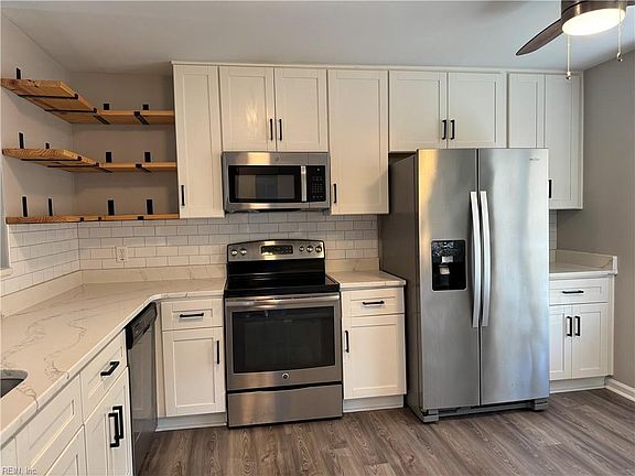 2nd image of 1004 Culver Ln