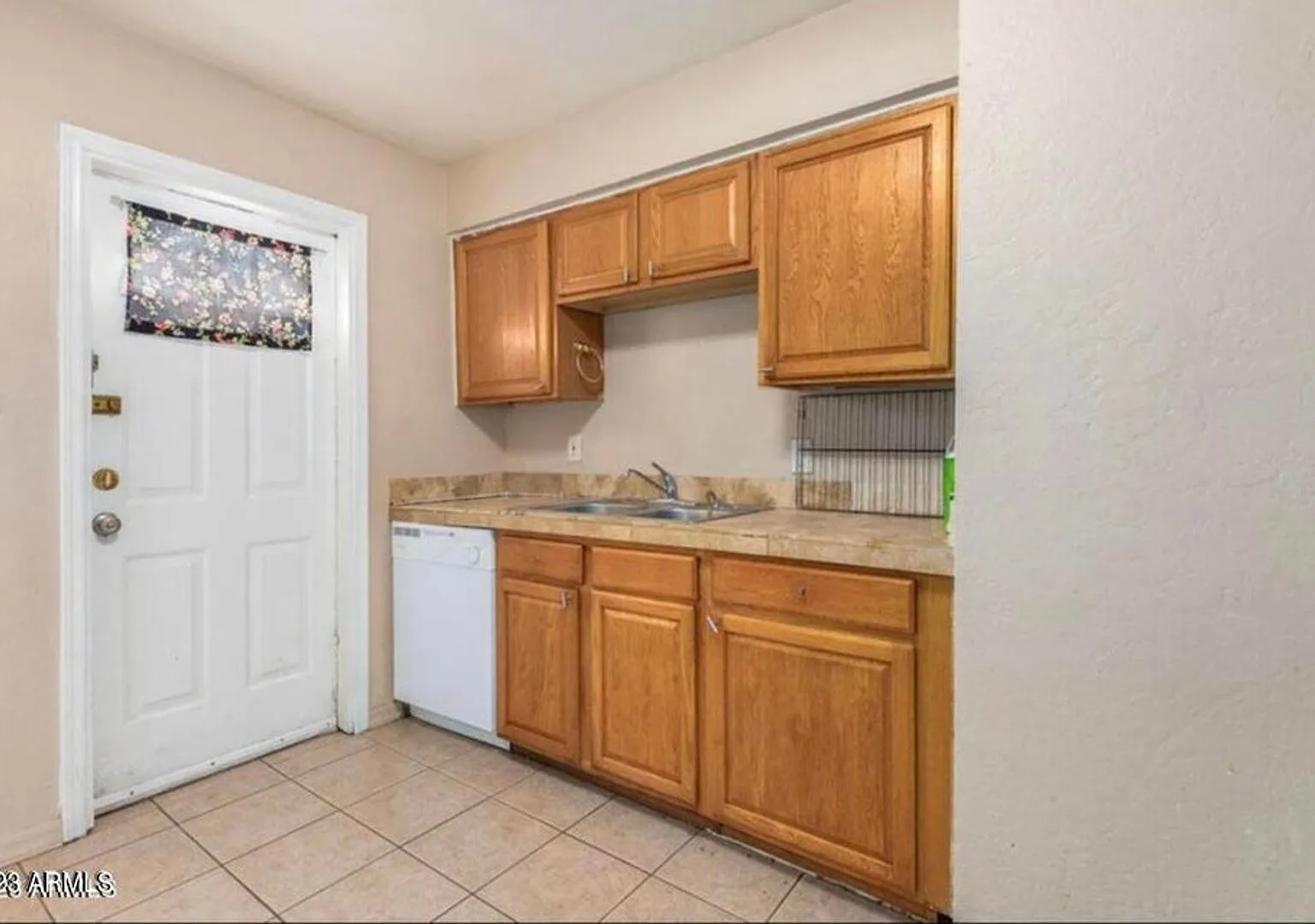 Nice 3 bedroom 2 bath! — Photo 3