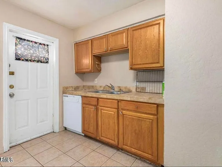 7101 N 36th Ave #128 — Photo 3