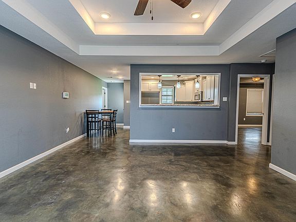 5th image of 200 Gavin Dr