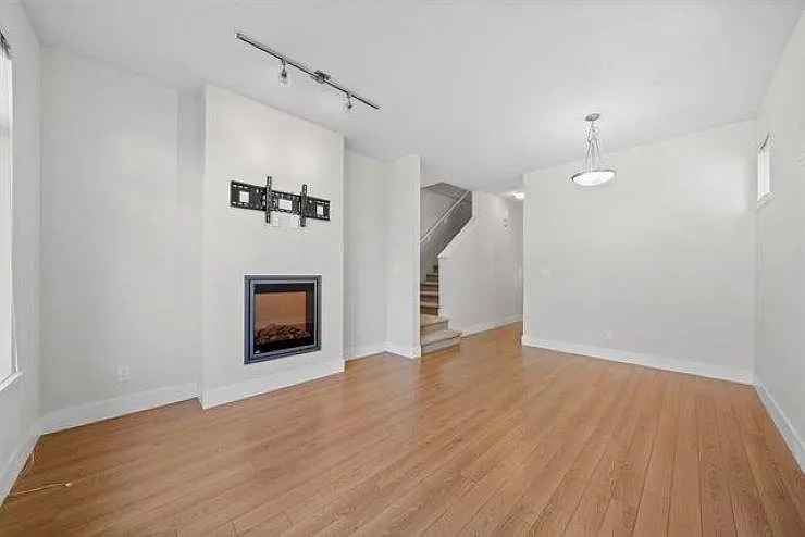 6299 144th St #31 — Photo 4