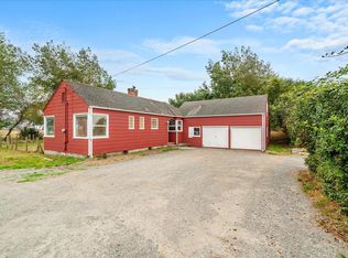 1046 Mad River Rd, Arcata, CA 95521